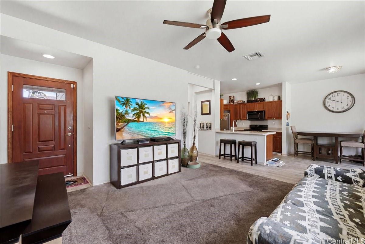 91-6221 Kapolei Parkway 105