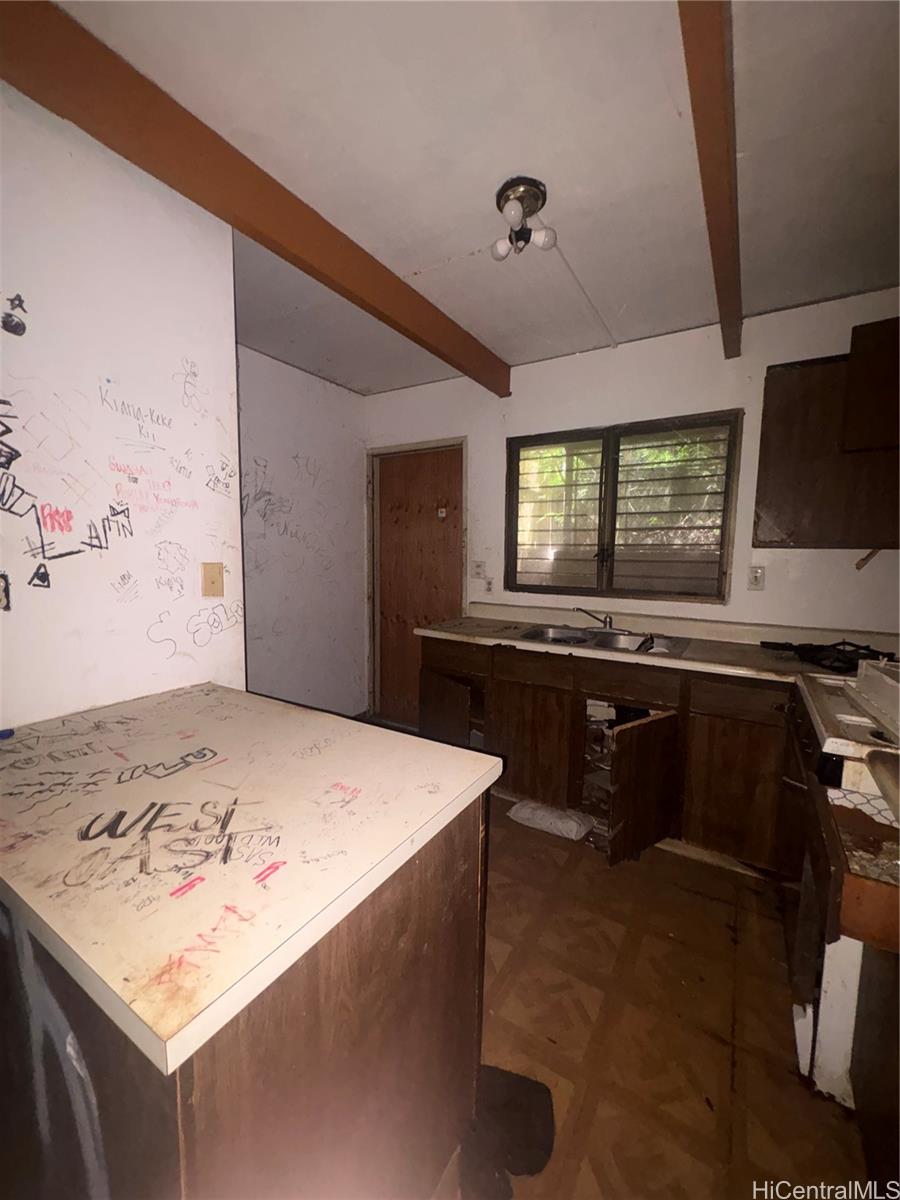87-213 Helelua Street  Unit 1
