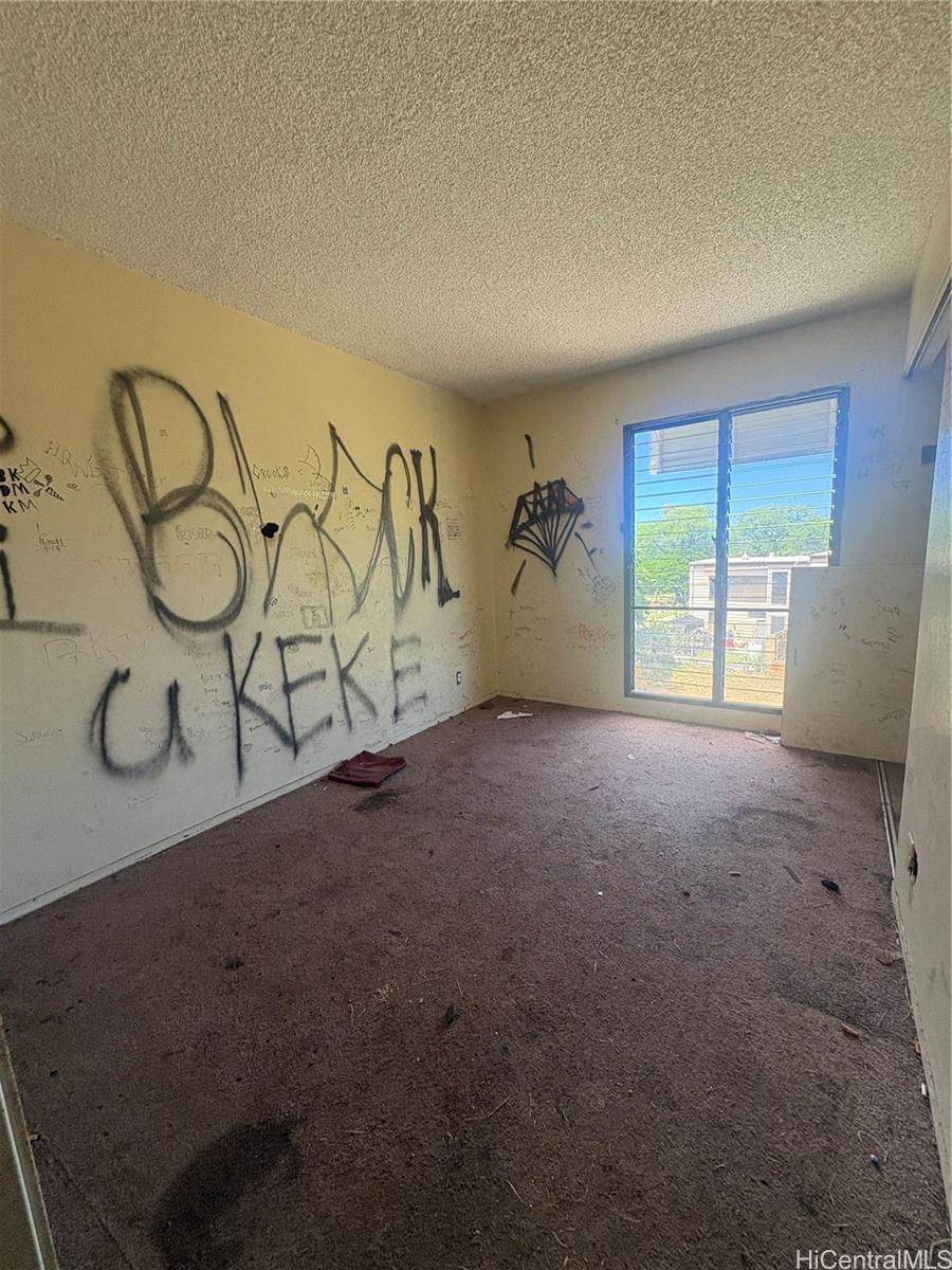 87-213 Helelua Street  Unit 1