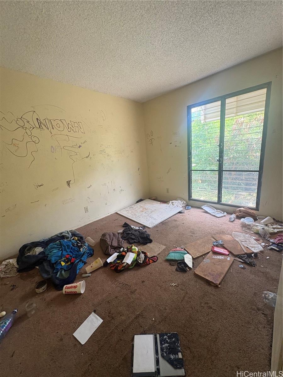 87-213 Helelua Street  Unit 1