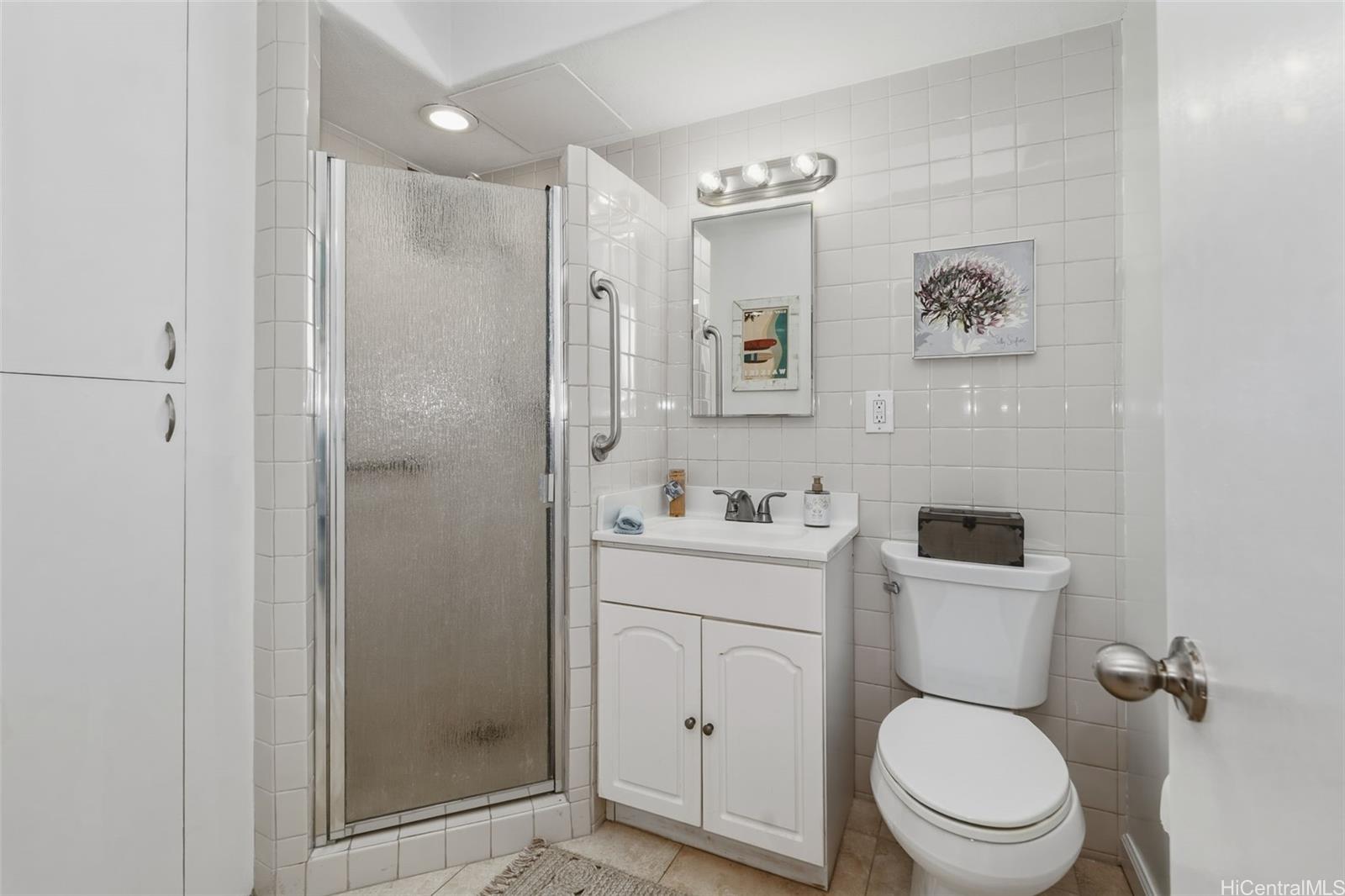 2943 Kalakaua Avenue  Unit 707