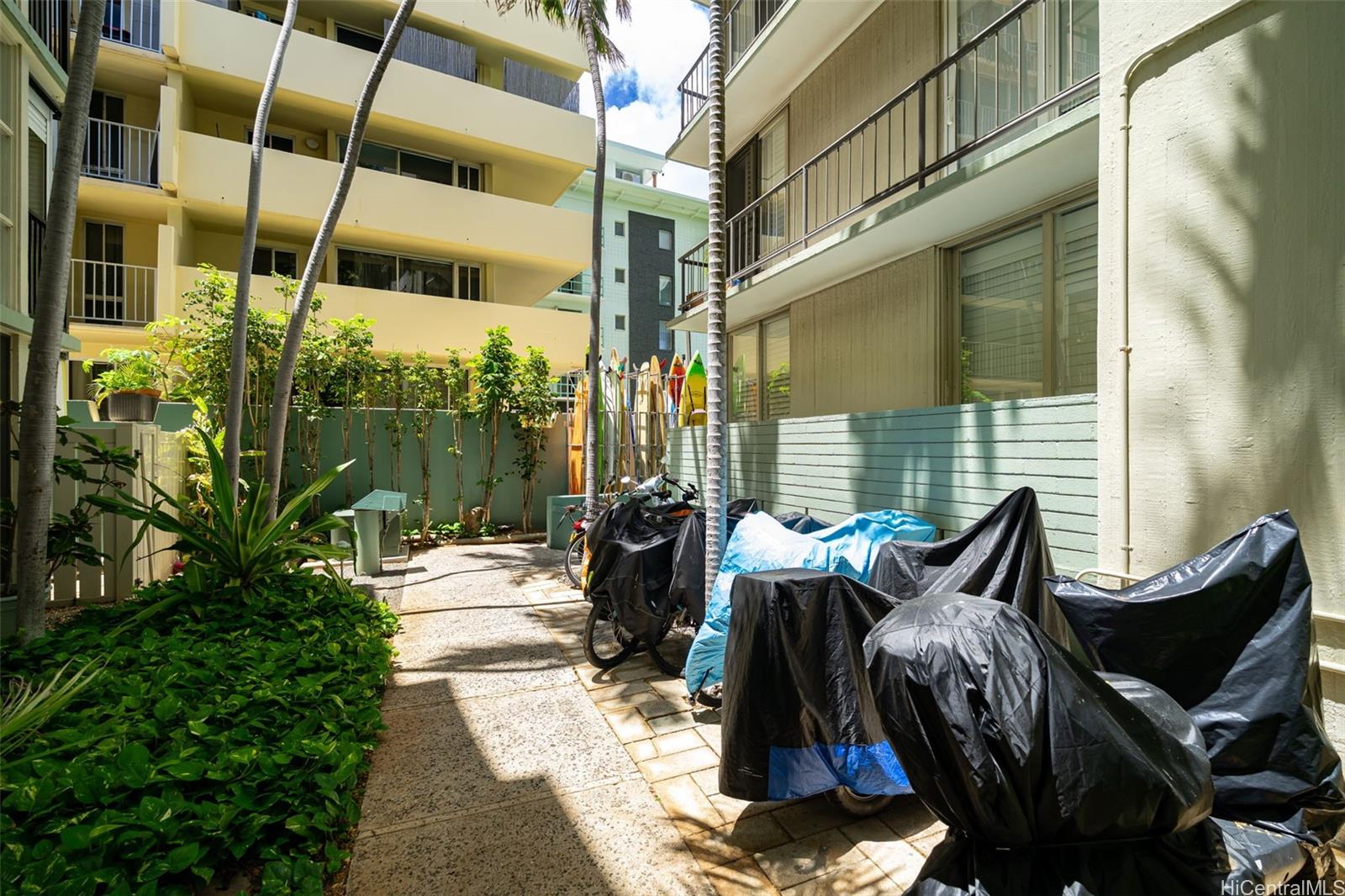 2943 Kalakaua Avenue  Unit 707
