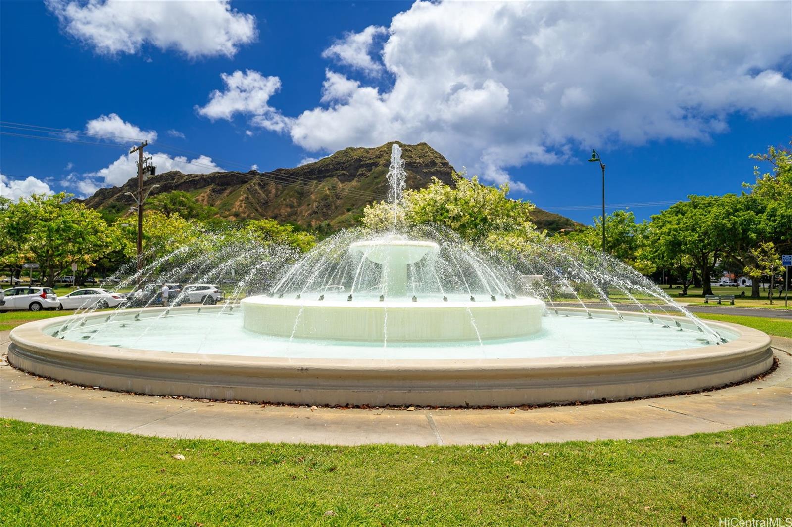2943 Kalakaua Avenue  Unit 707