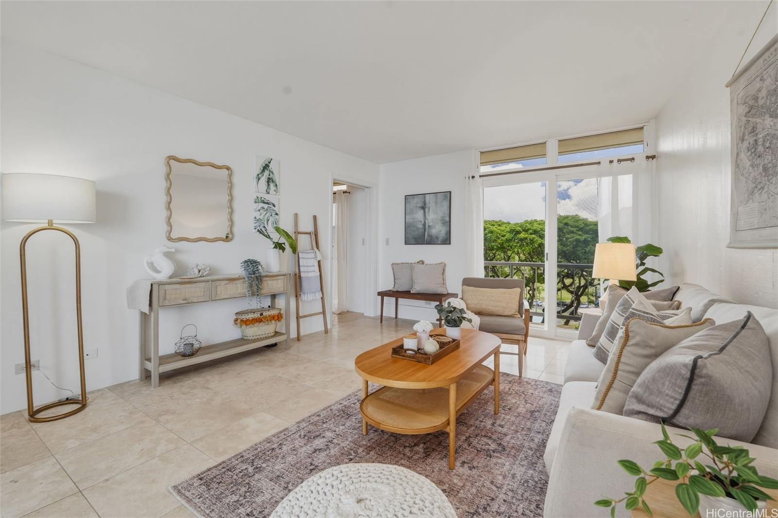 2943 Kalakaua Avenue  Unit 707