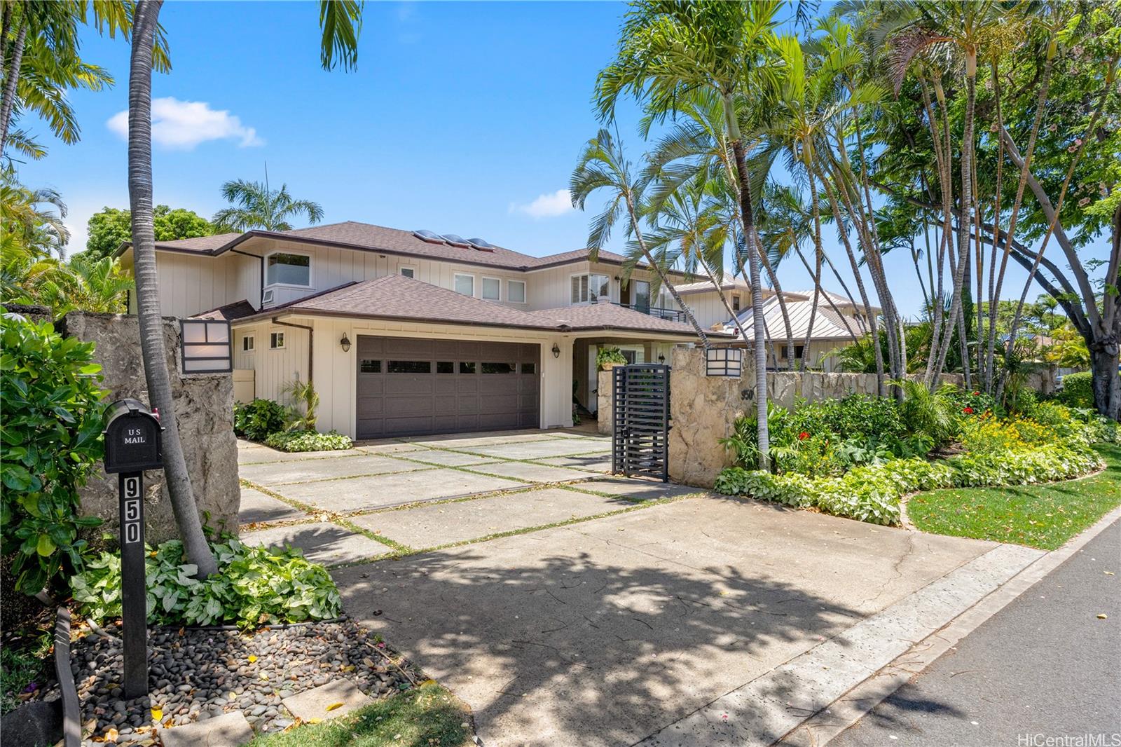 950 Kealaolu Avenue