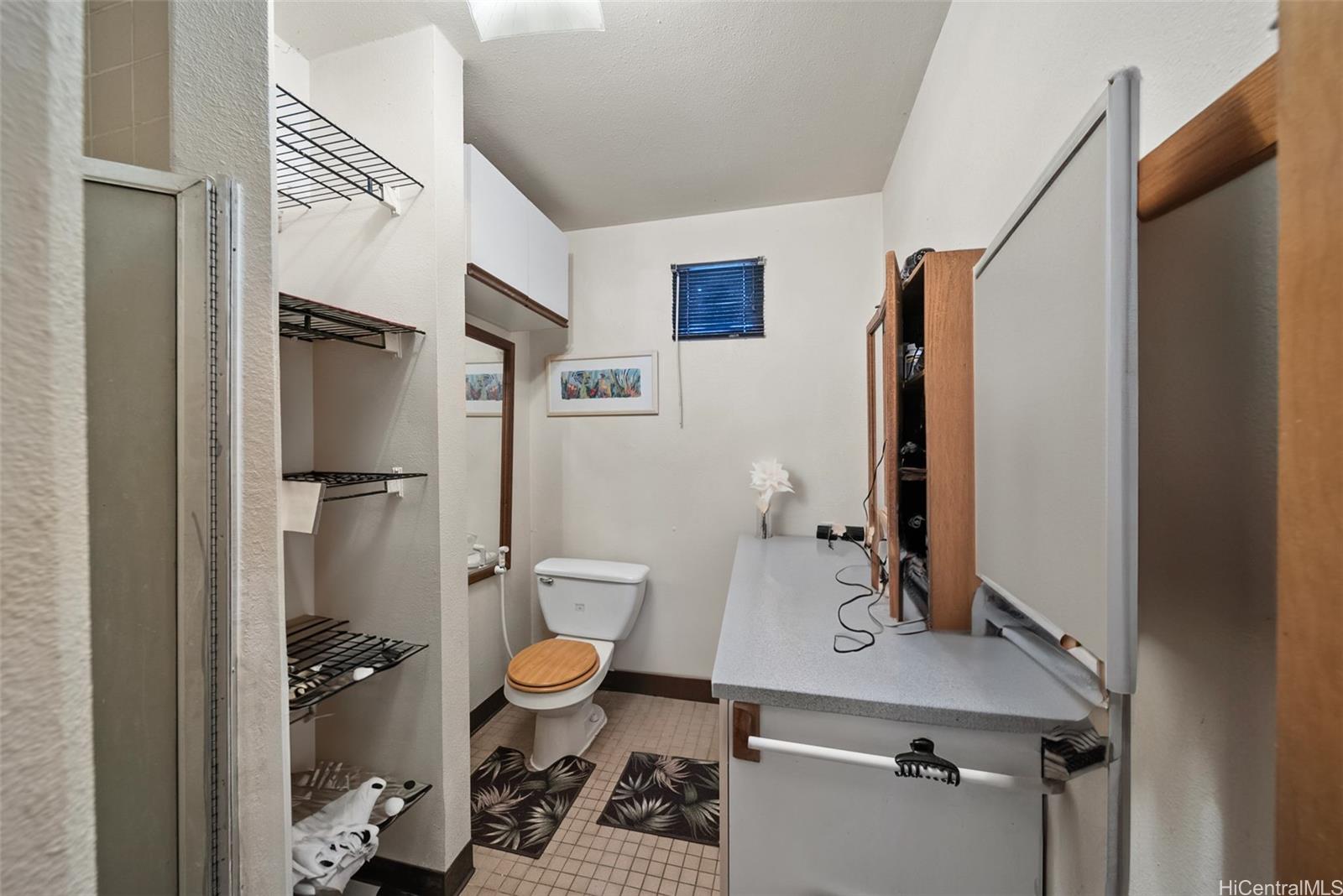 87-570 Hakimo Road
