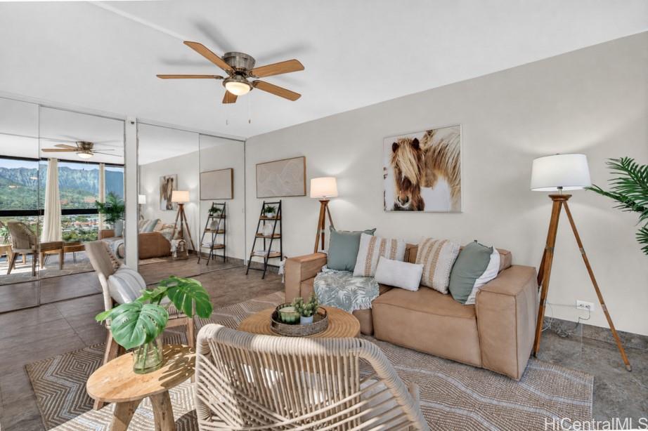 Photo 8 of 22