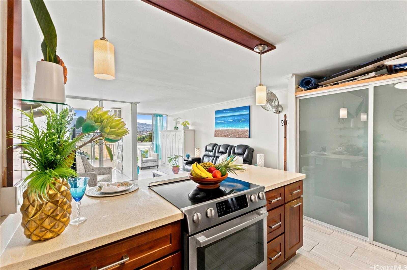 2611 Ala Wai Boulevard  Unit 706