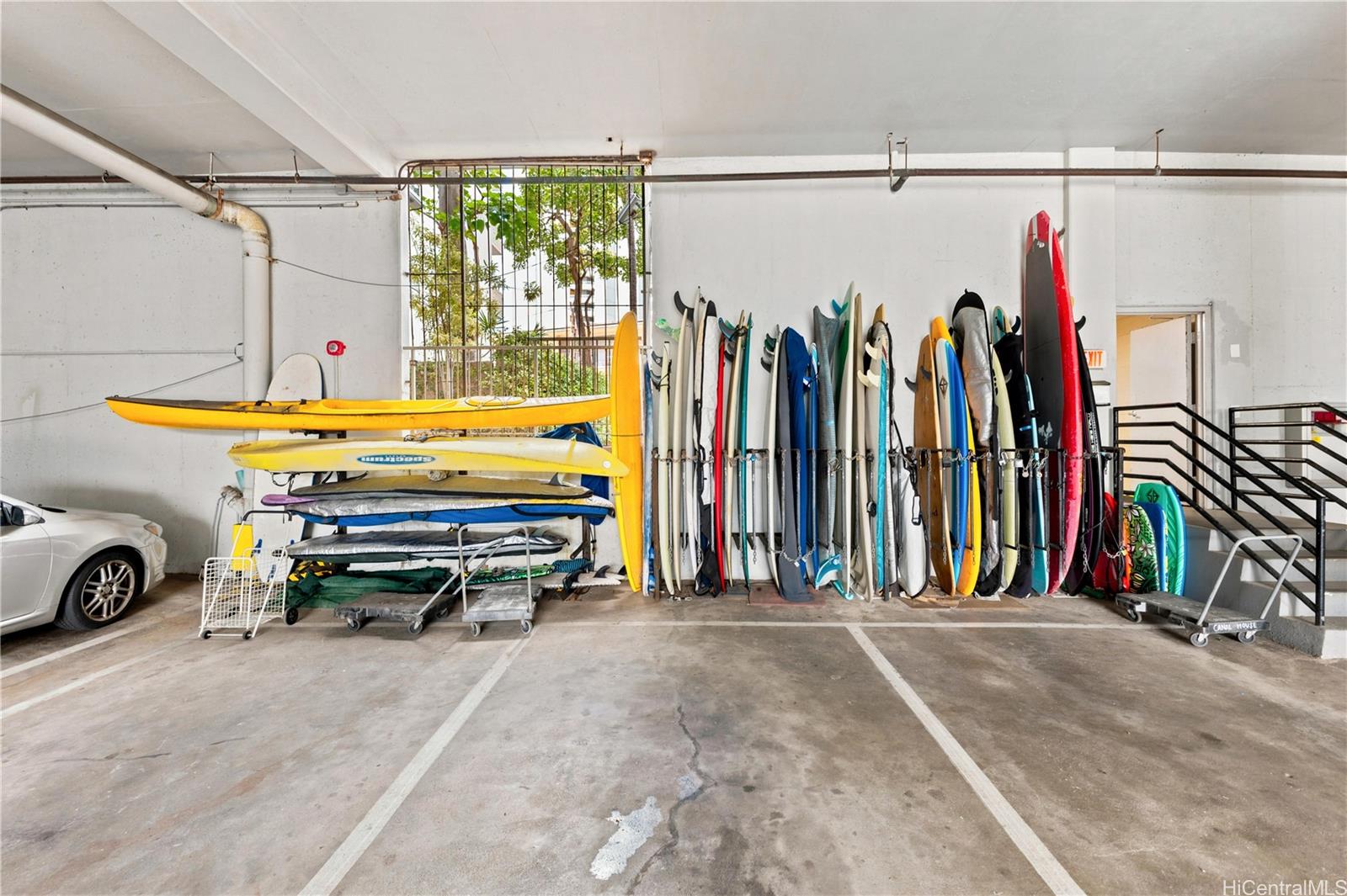 2611 Ala Wai Boulevard  Unit 706