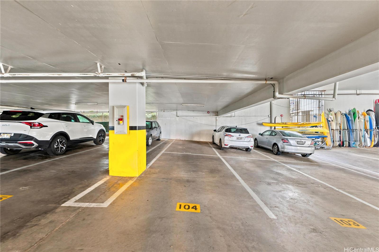 2611 Ala Wai Boulevard  Unit 706