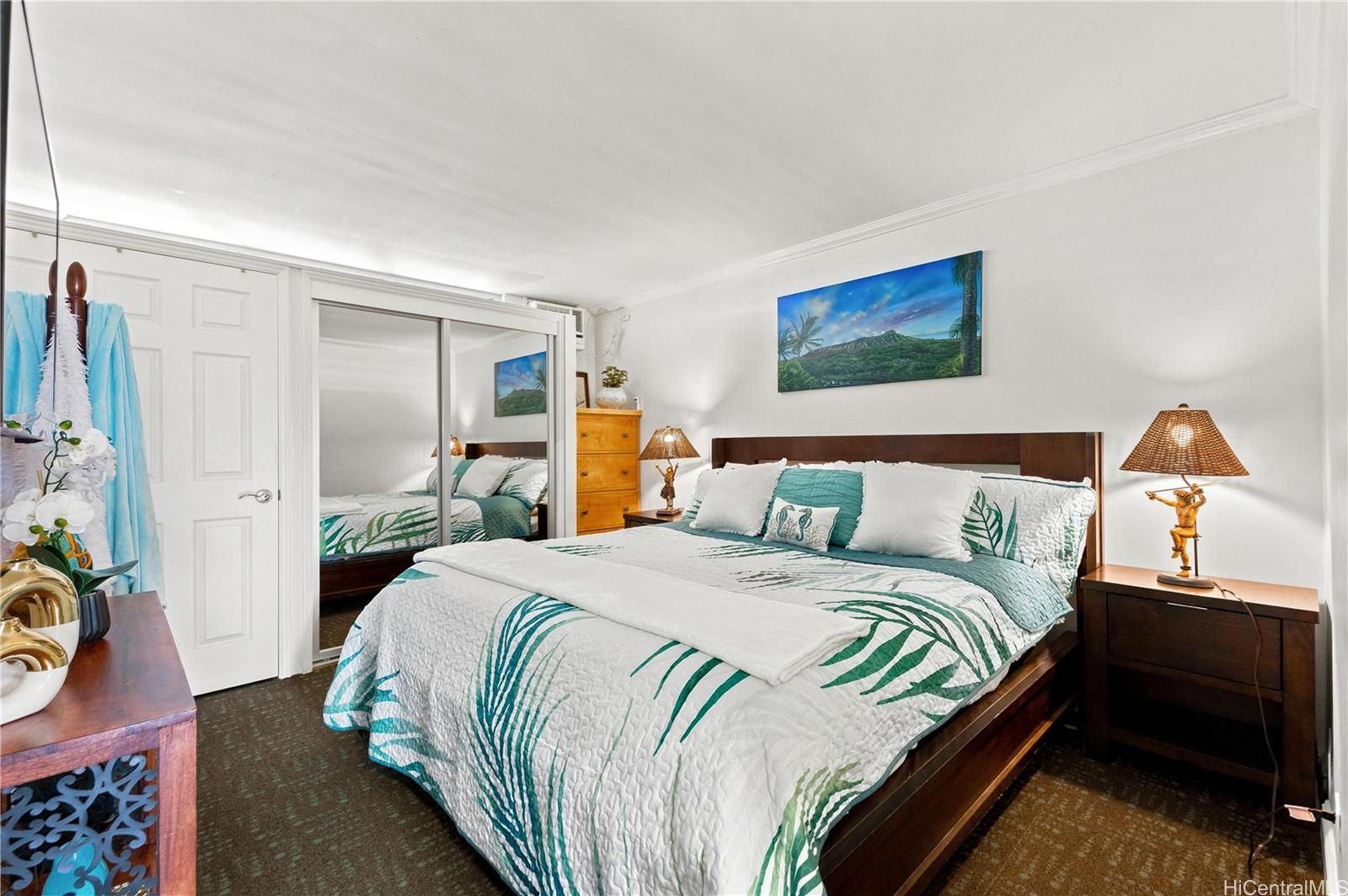 2611 Ala Wai Boulevard  Unit 706