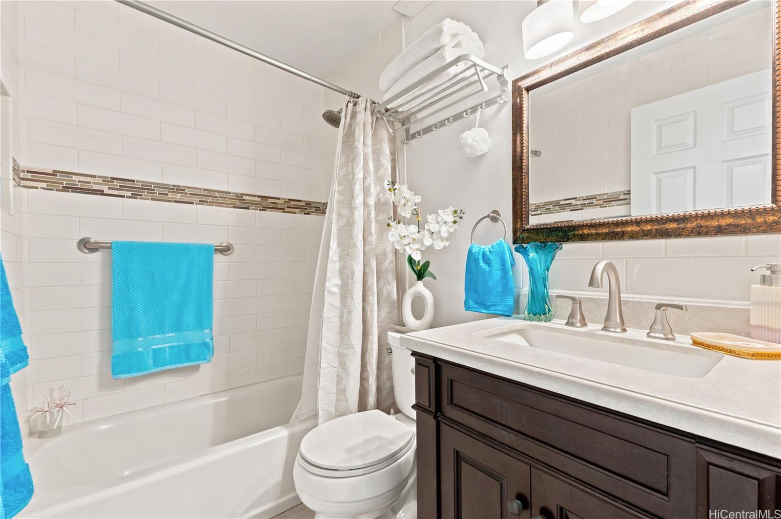 2611 Ala Wai Boulevard  Unit 706