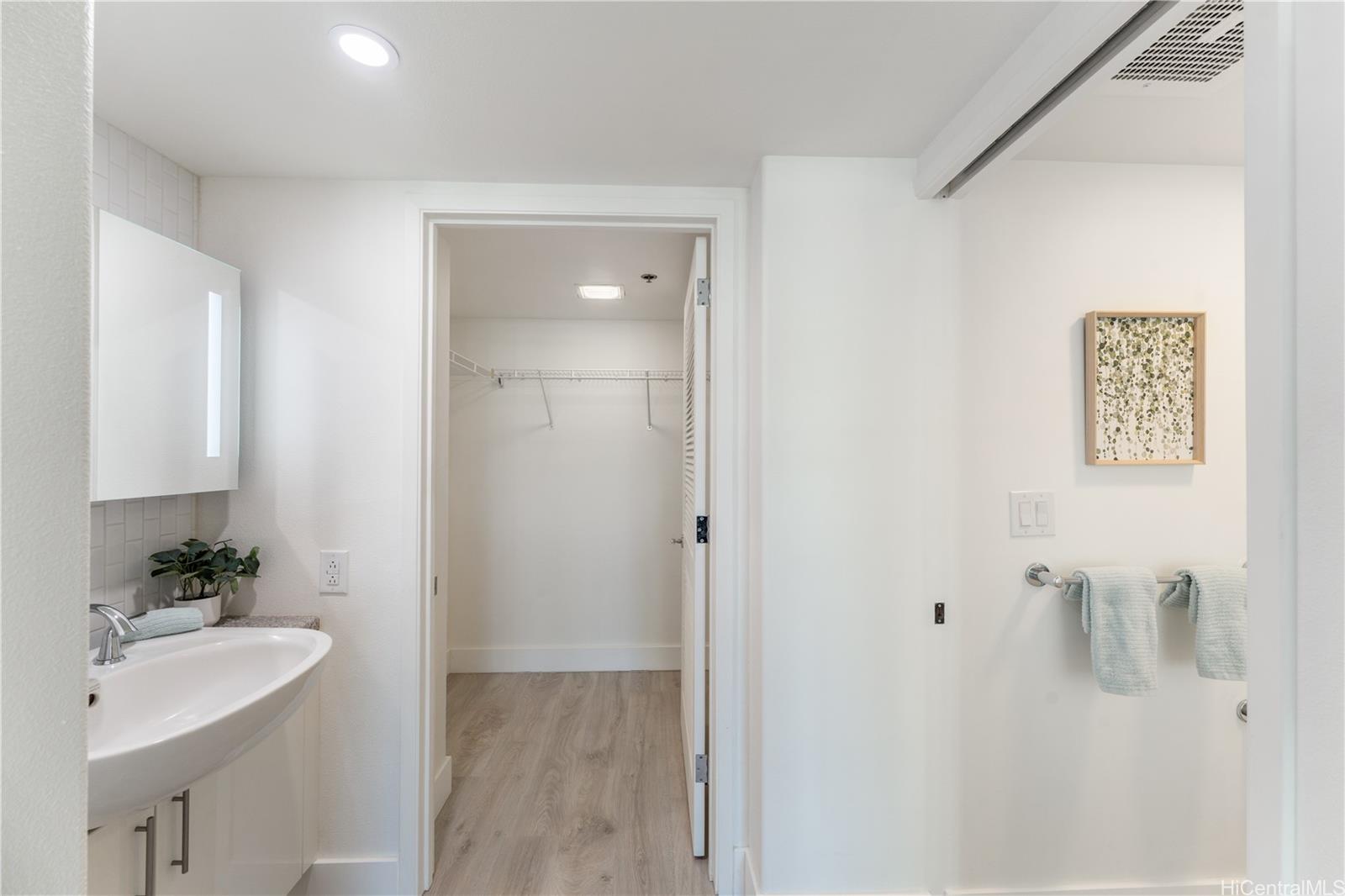801 S King Street  Unit 1208