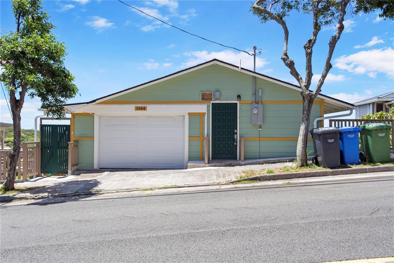 1484 Halekoa Drive