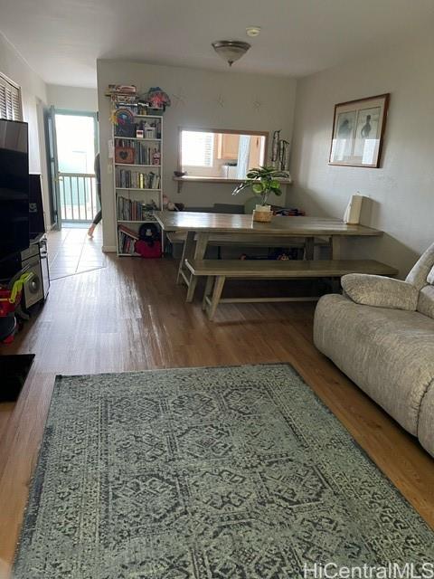 Photo 11 of 23