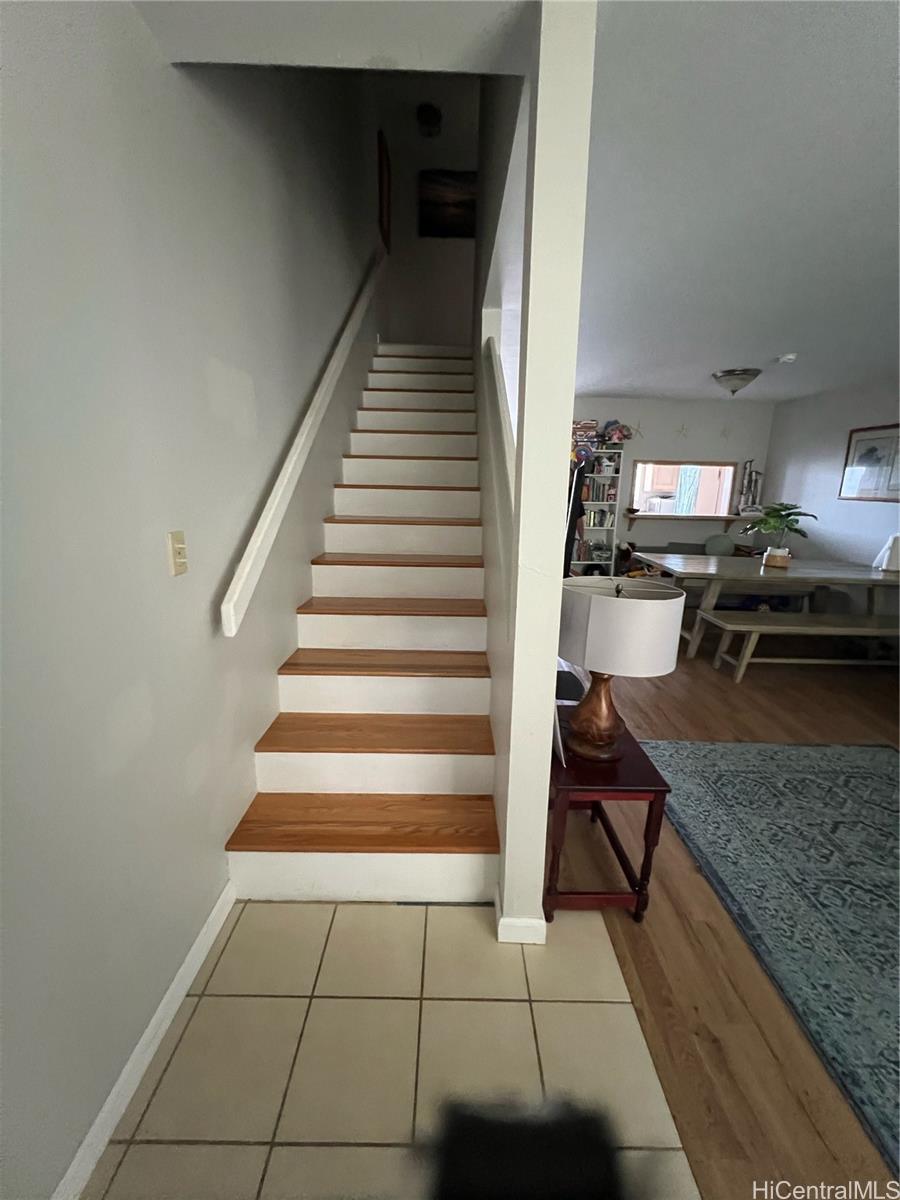 Photo 16 of 23