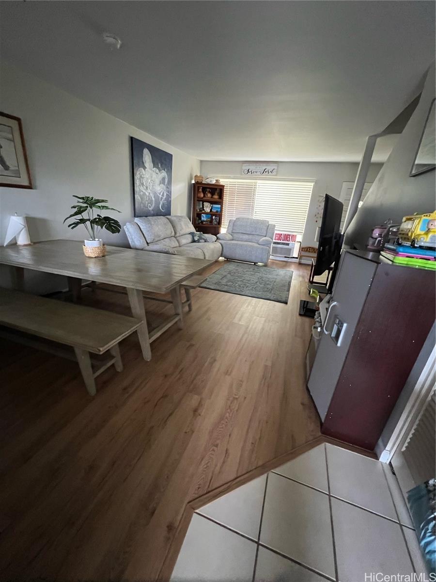Photo 8 of 23