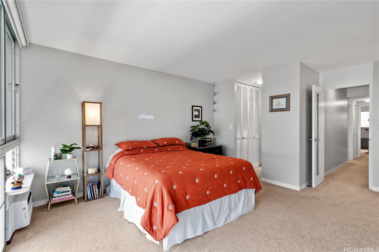 500 University Avenue  Unit 928