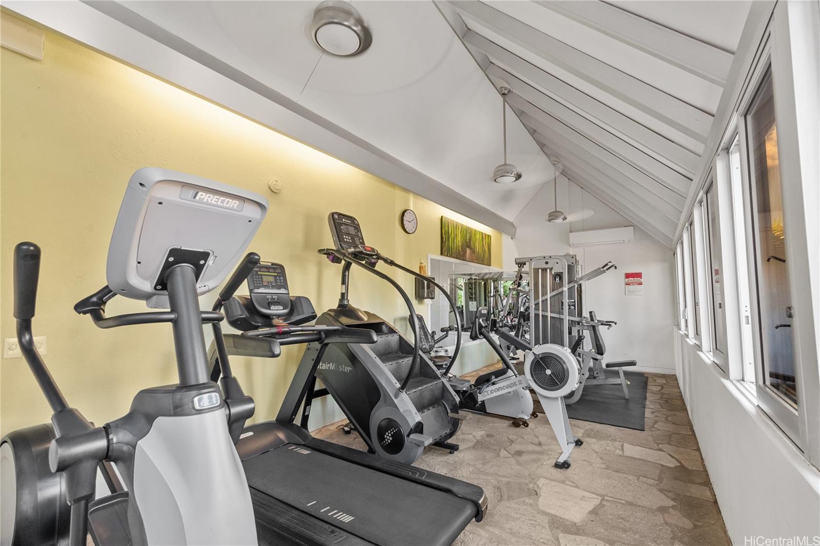 500 University Avenue  Unit 928
