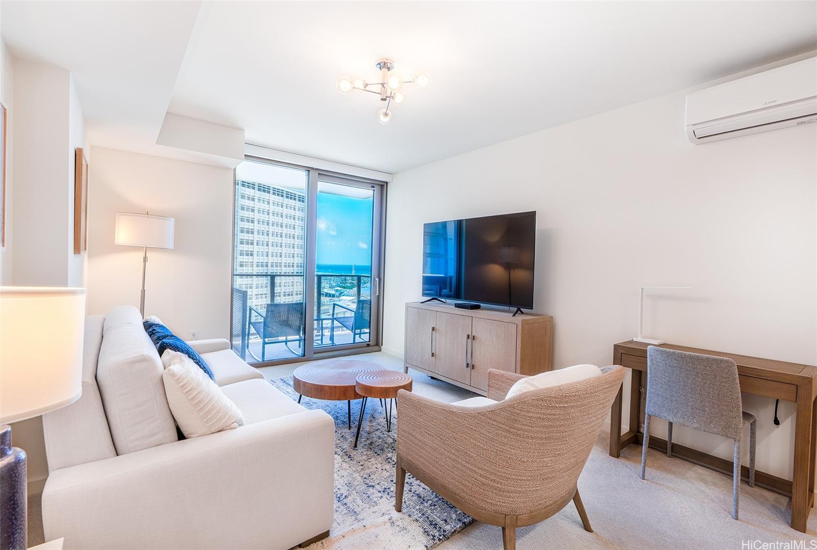1388 Kapiolani Boulevard 1703