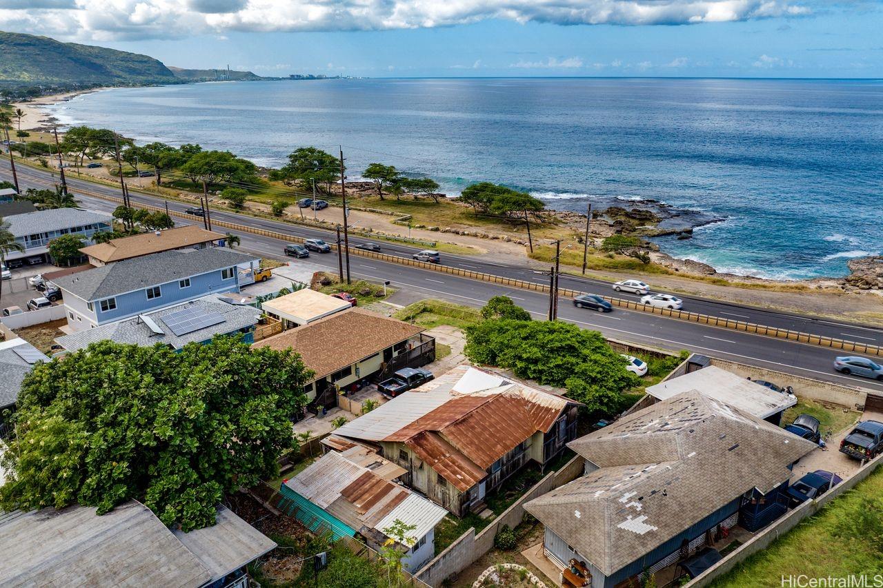 87-1392 Farrington Highway 87-1392 Farrington Highway