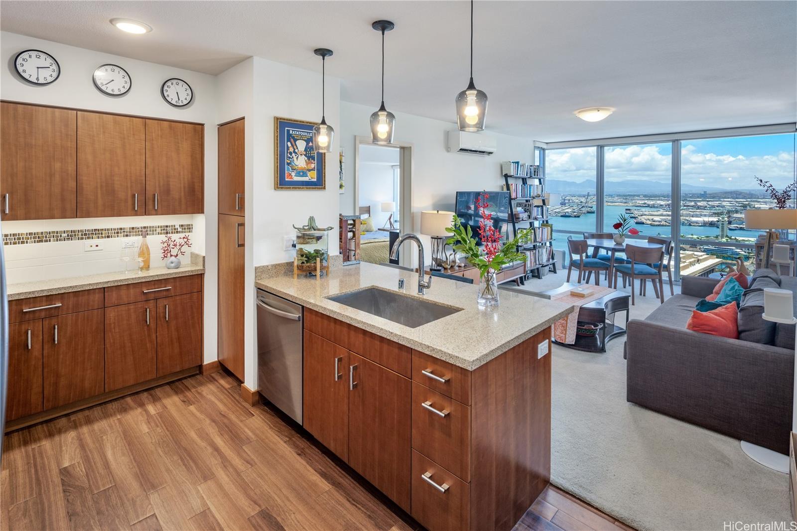 555 South Street 3508