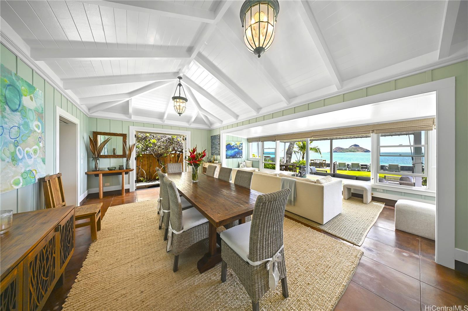 1414 Mokulua Drive
