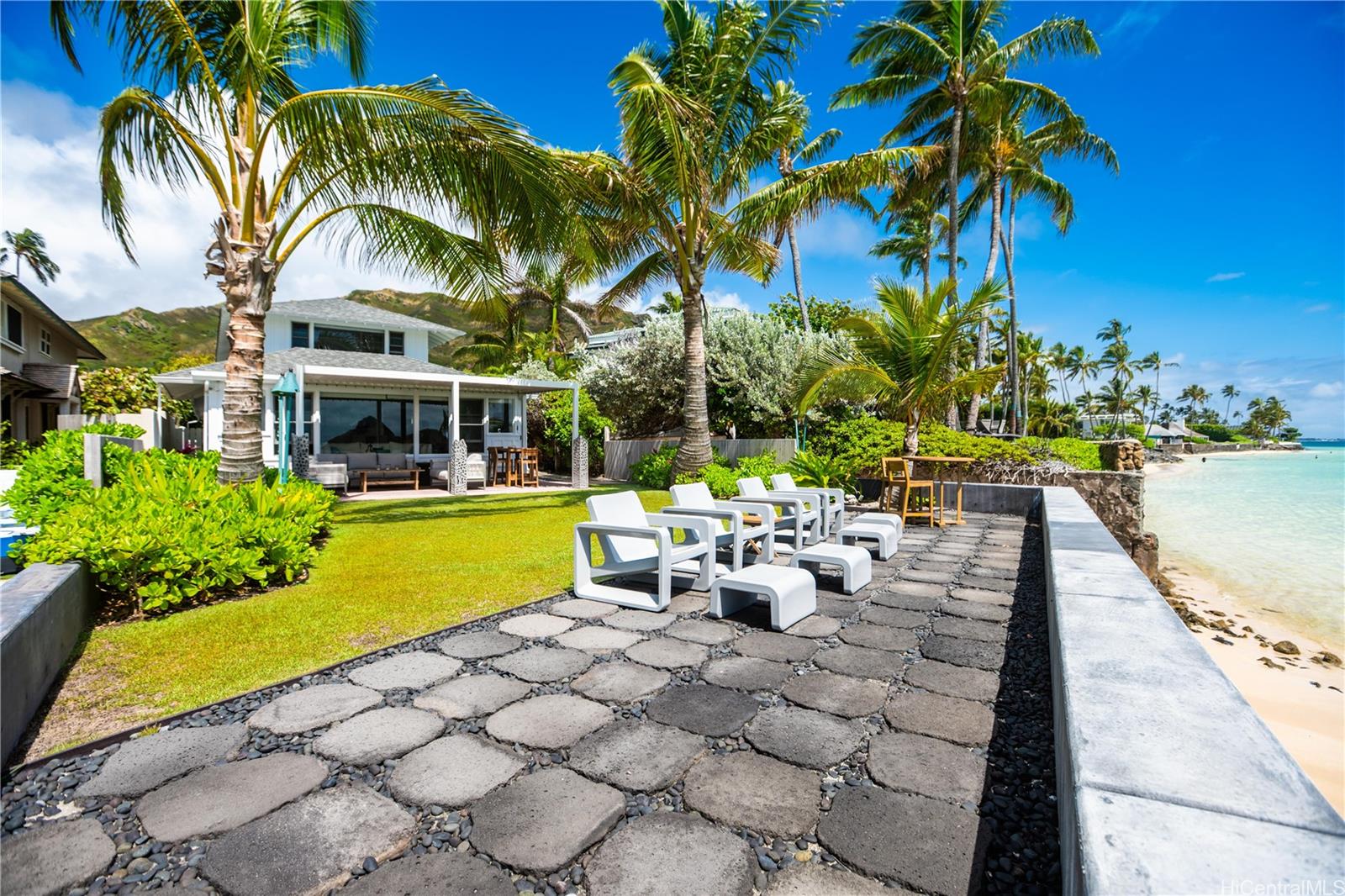 1414 Mokulua Drive