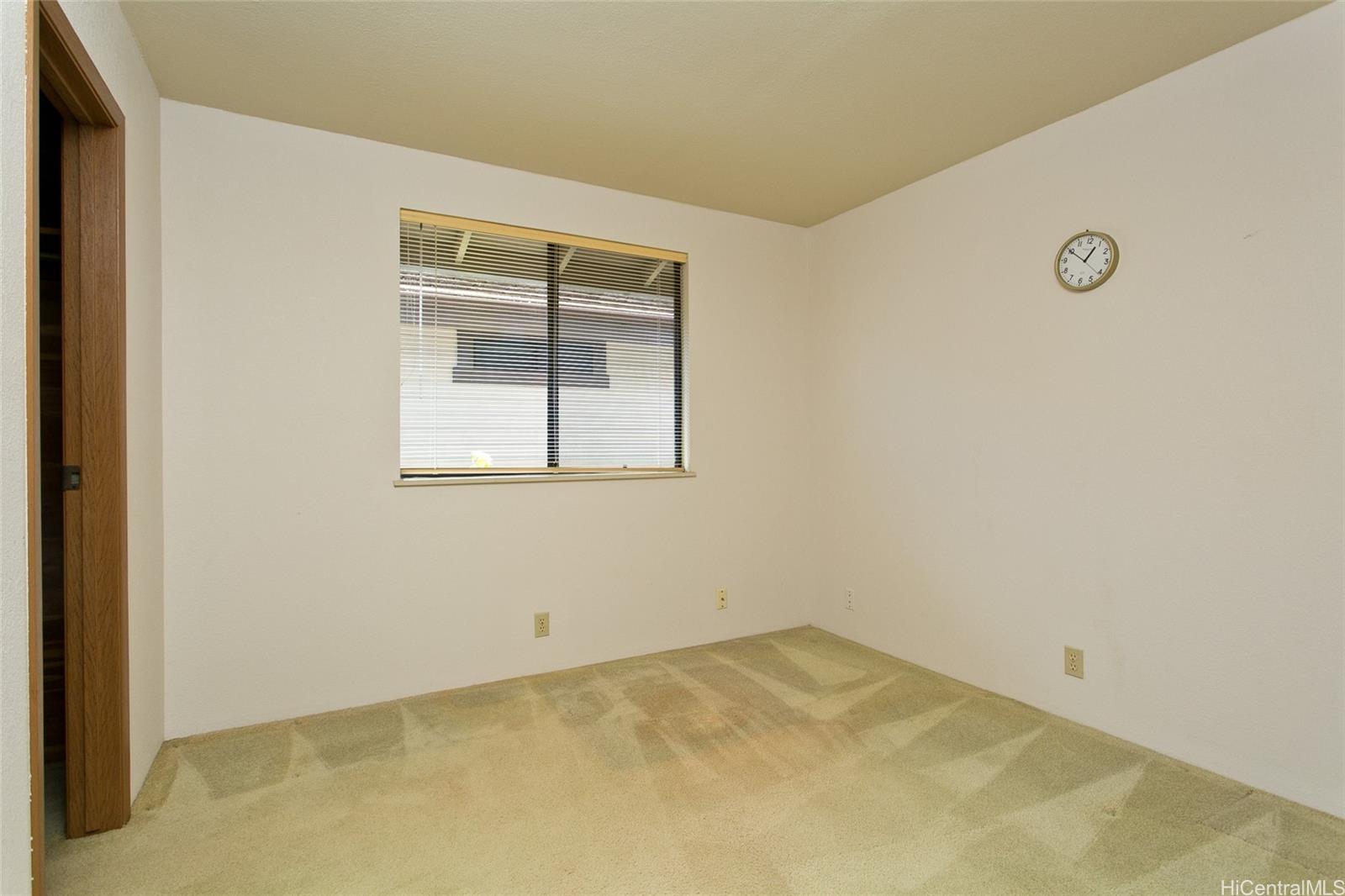 Photo 8 of 20