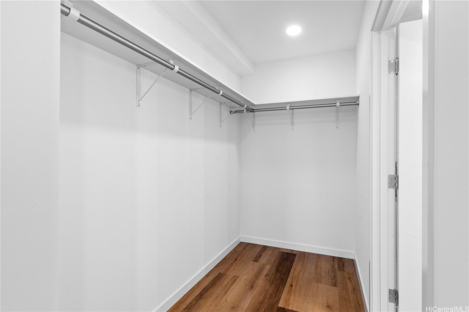 1500 Rycroft Street  Unit 1712R