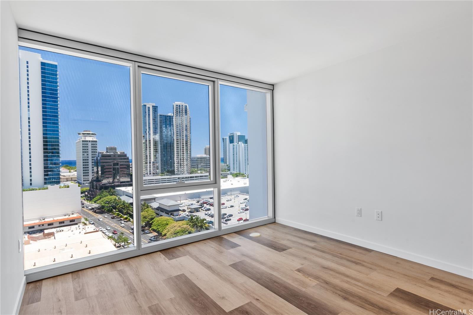 1500 Rycroft Street  Unit 1712R