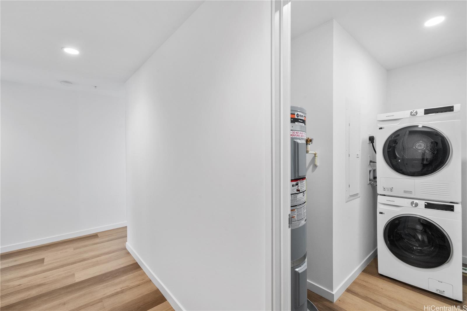 1500 Rycroft Street  Unit 1712R