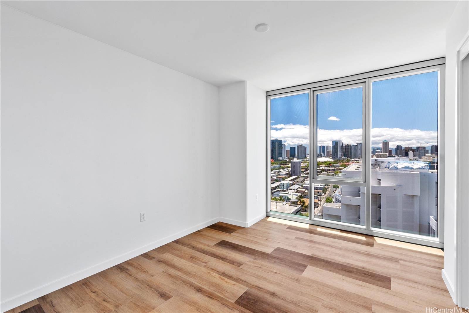 1500 Rycroft Street  Unit 1712R
