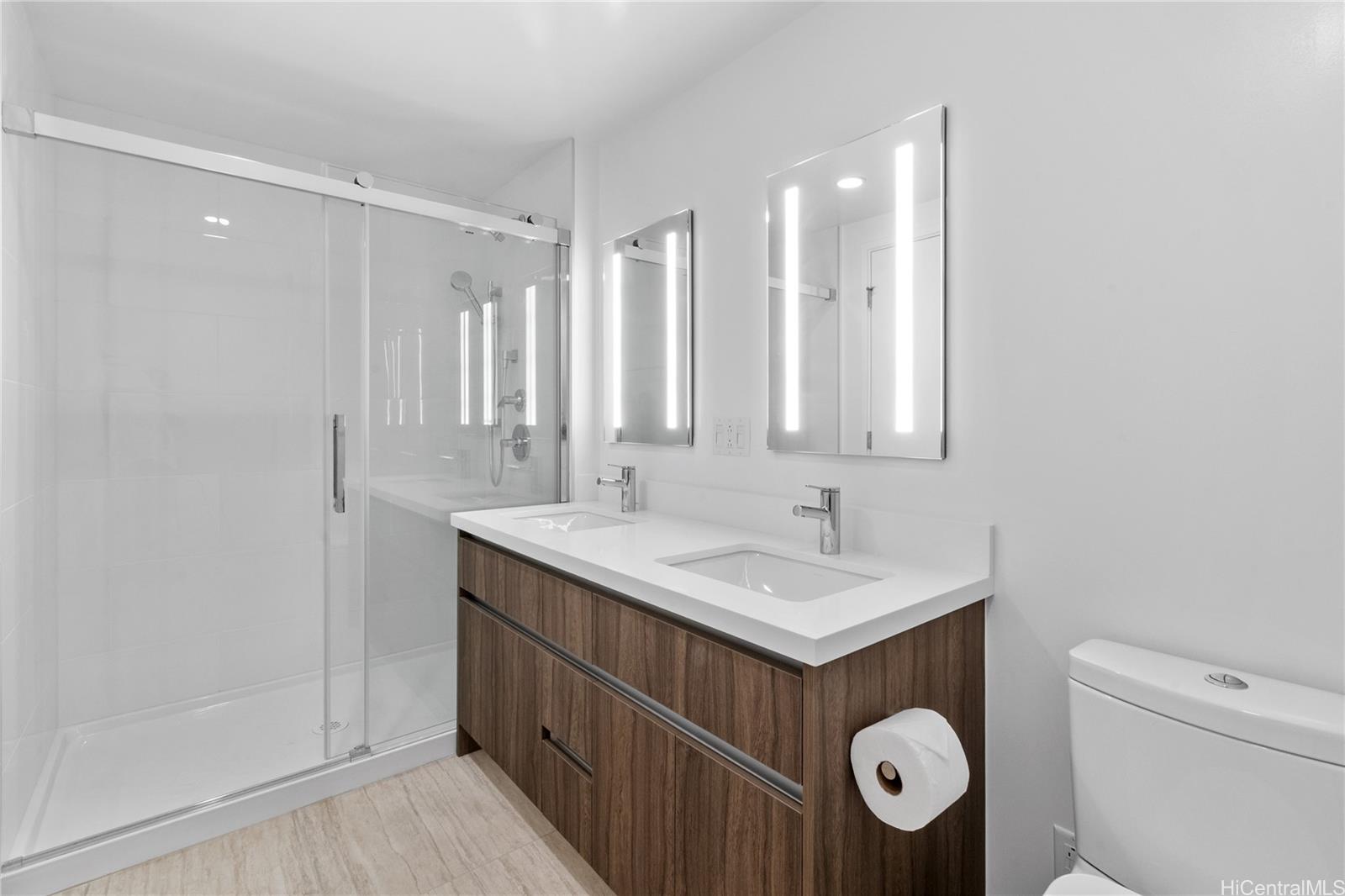 1500 Rycroft Street  Unit 1712R