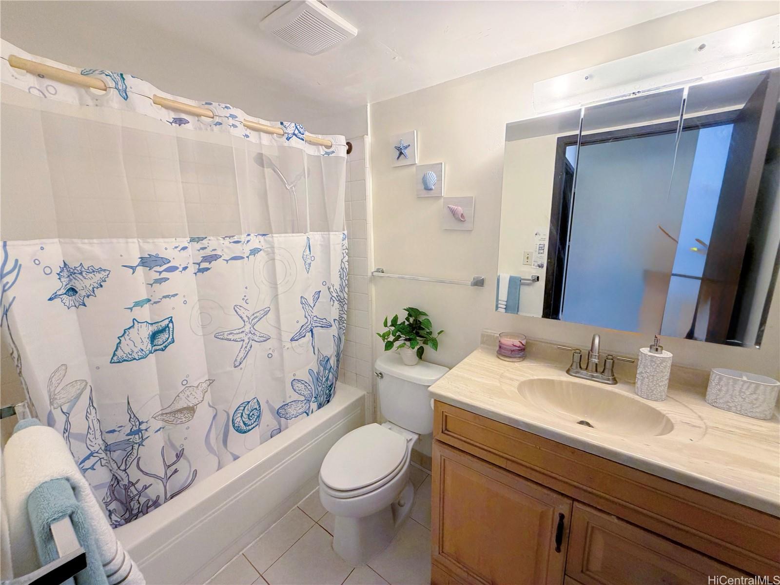 98-729 Moanalua Loop  Unit 201