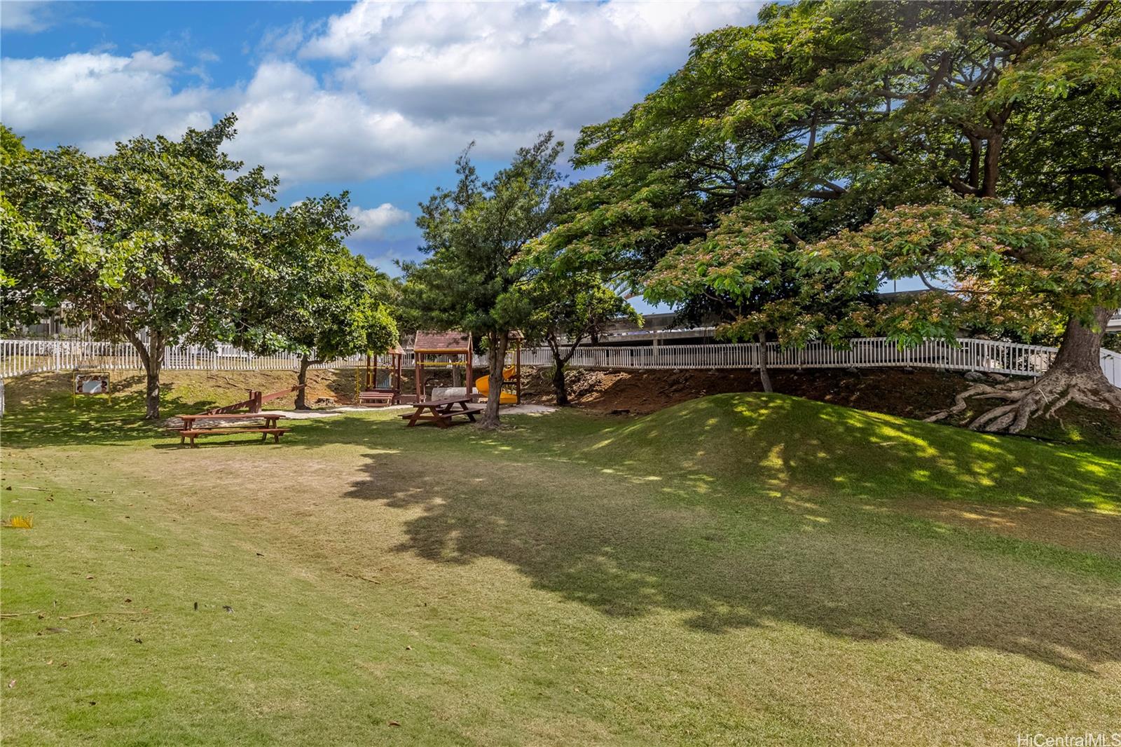 545 Mananai Place  Unit 28R