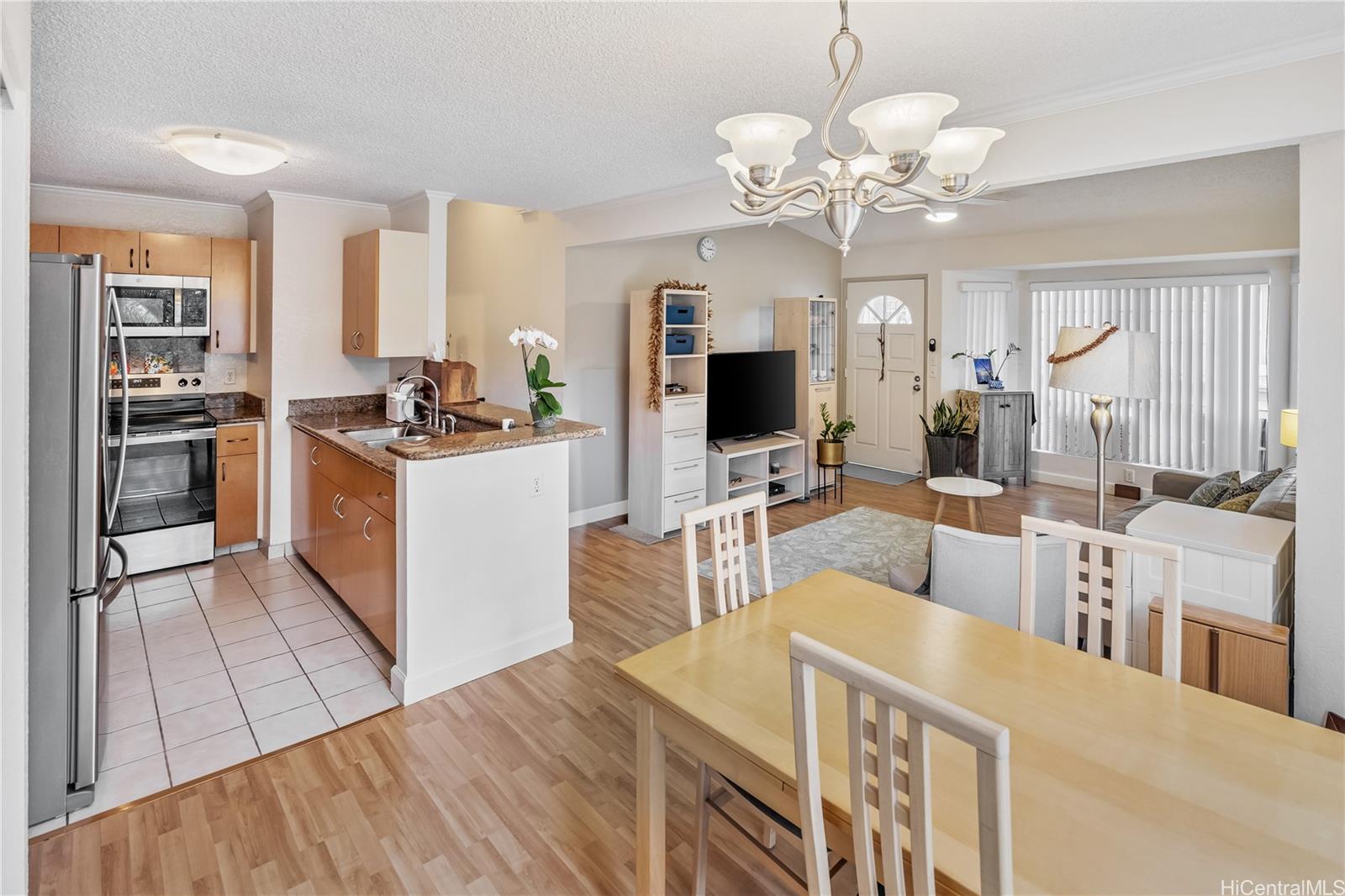 545 Mananai Place  Unit 28R