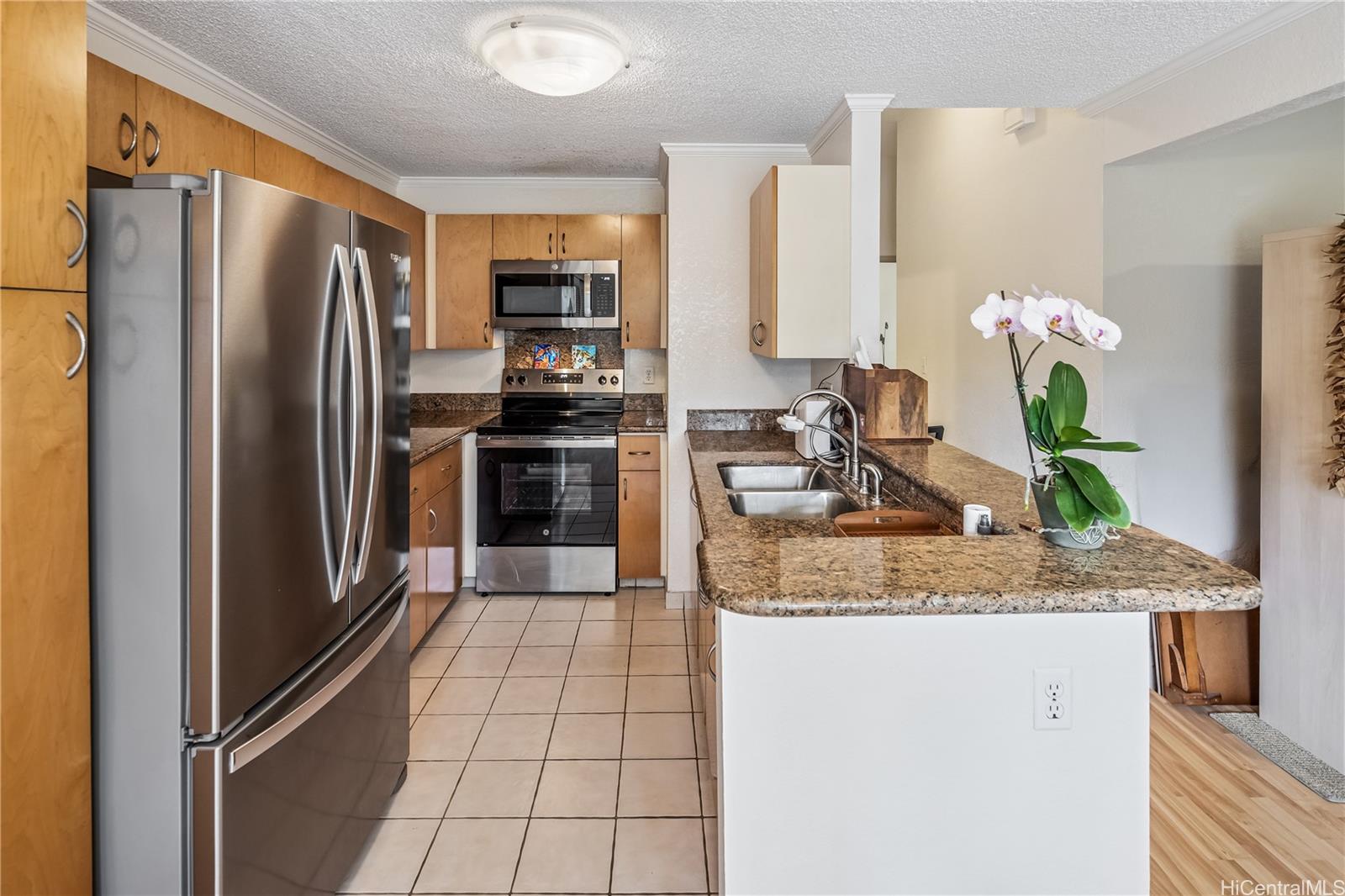 545 Mananai Place  Unit 28R