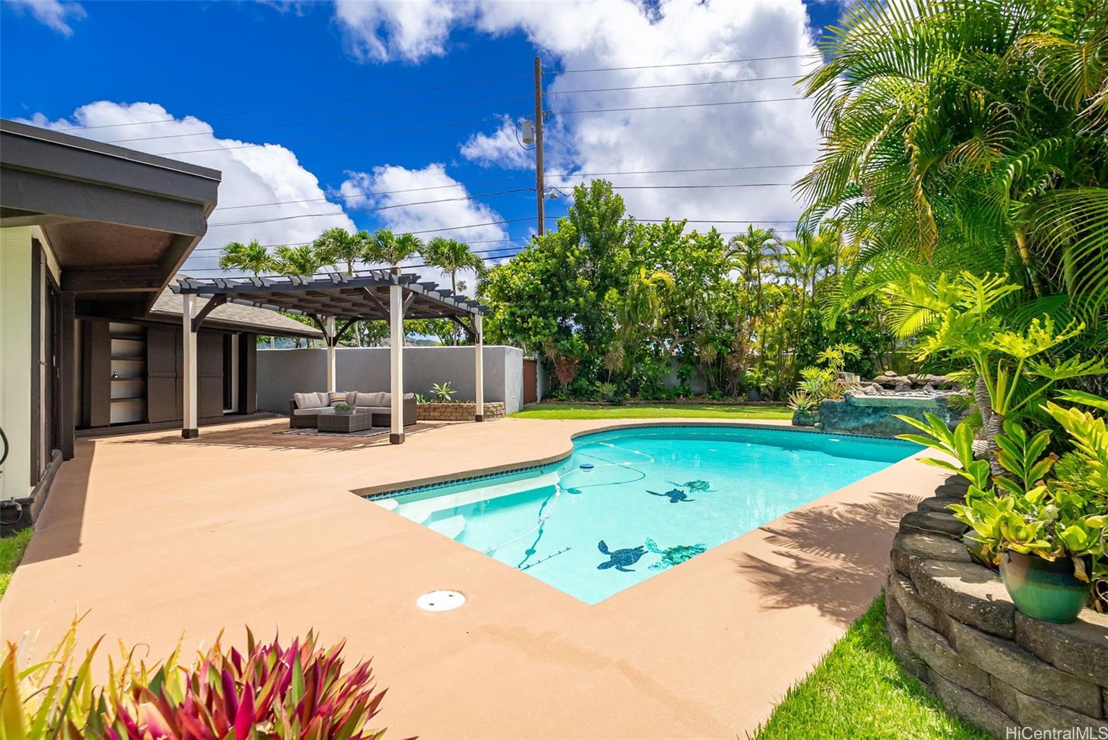 7081 Kalanianaole Highway