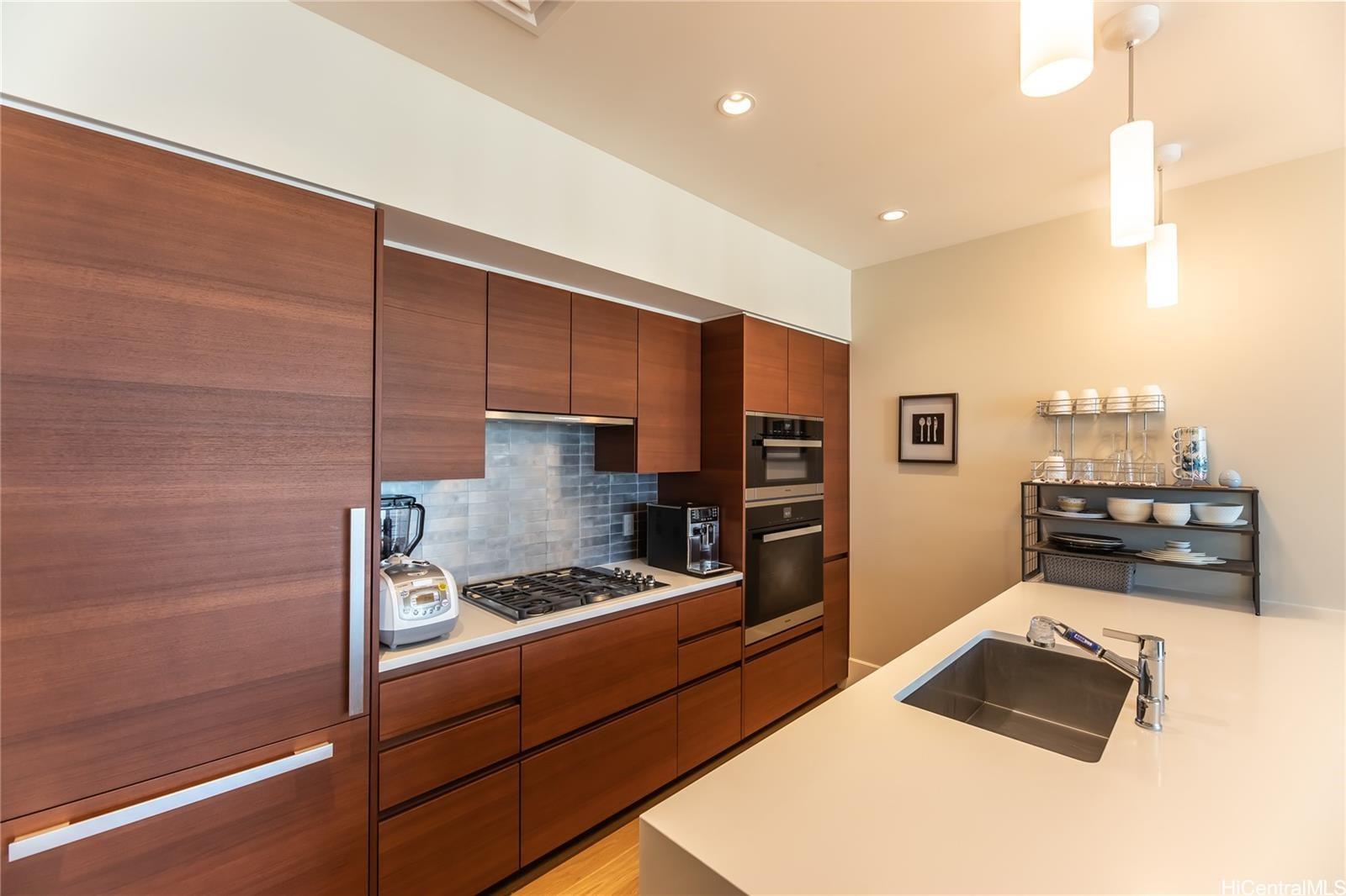 1108 Auahi Street  Unit 3305