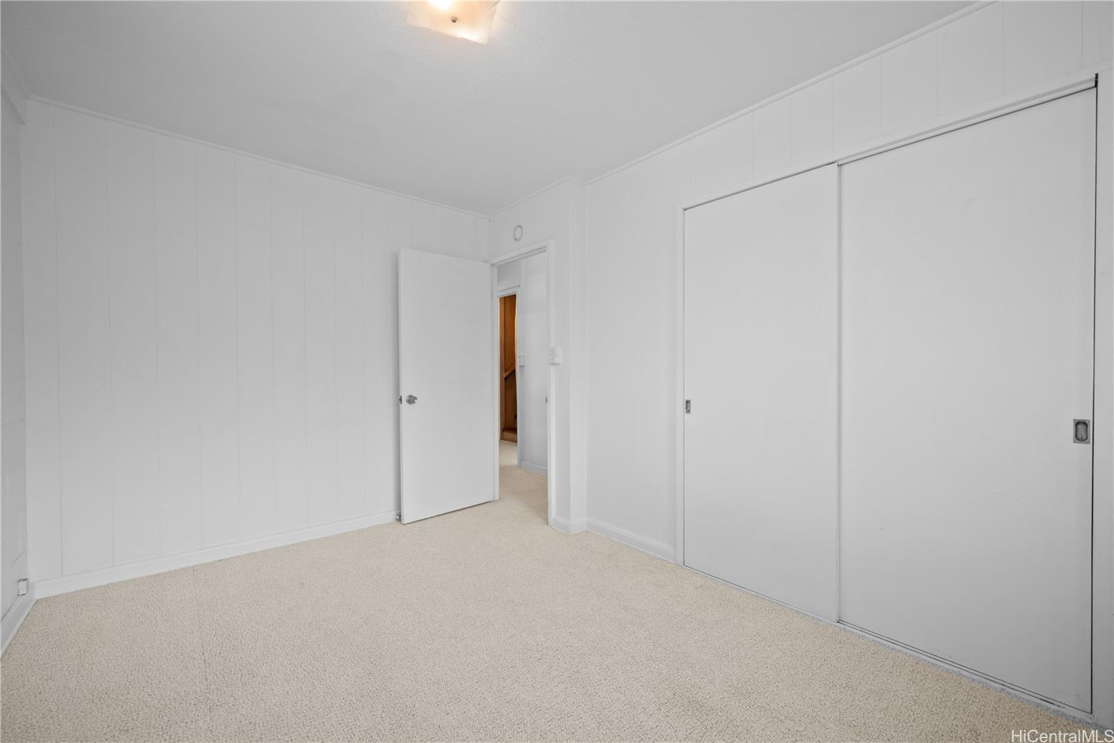 Photo 17 of 25
