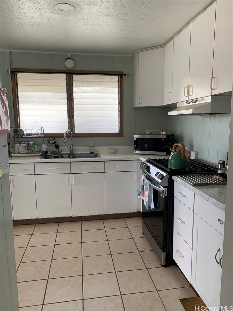 Photo 5 of 23