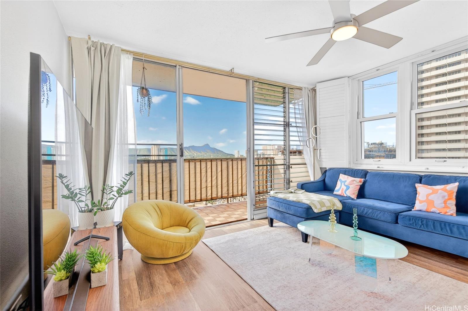 2754 Kuilei Street  Unit 704