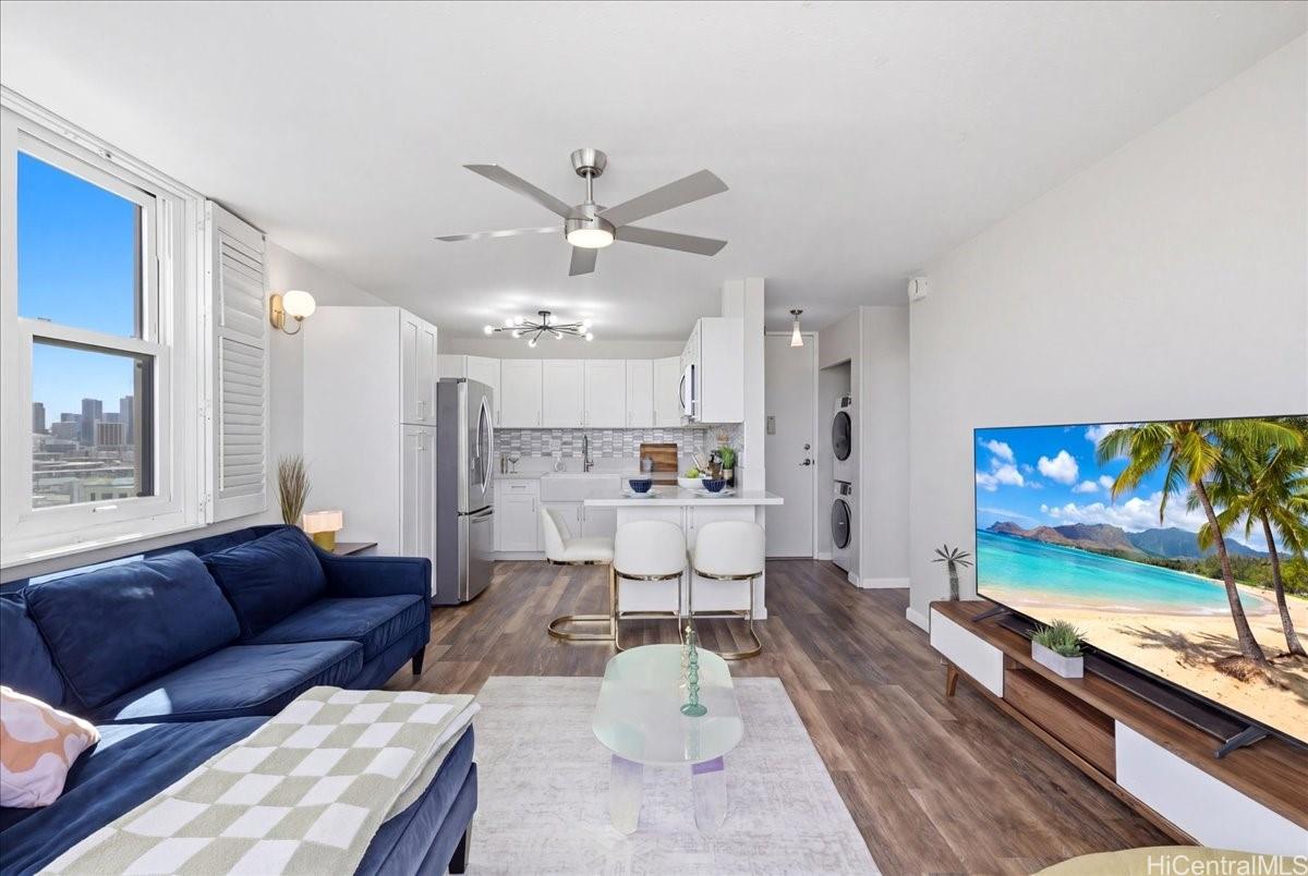 2754 Kuilei Street  Unit 704
