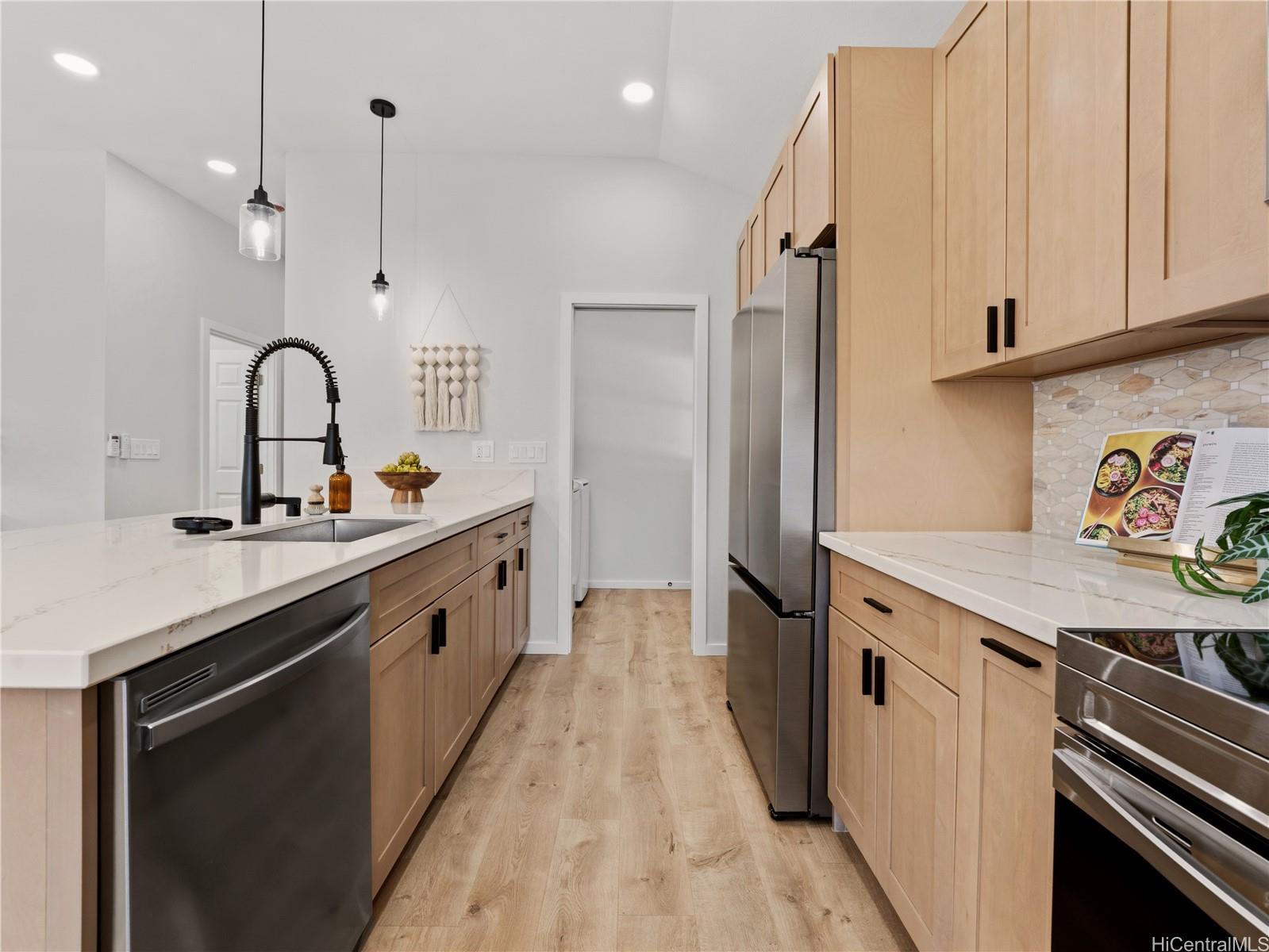 85-267 McArthur Street  Unit 2