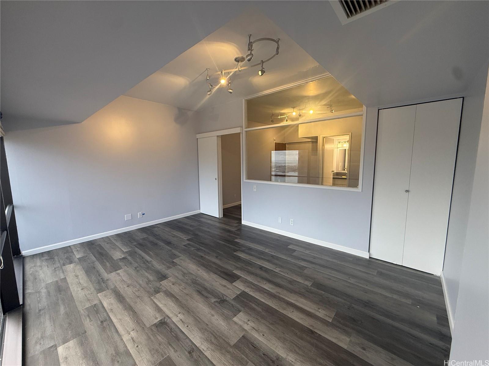 1188 Bishop Street  Unit 3212