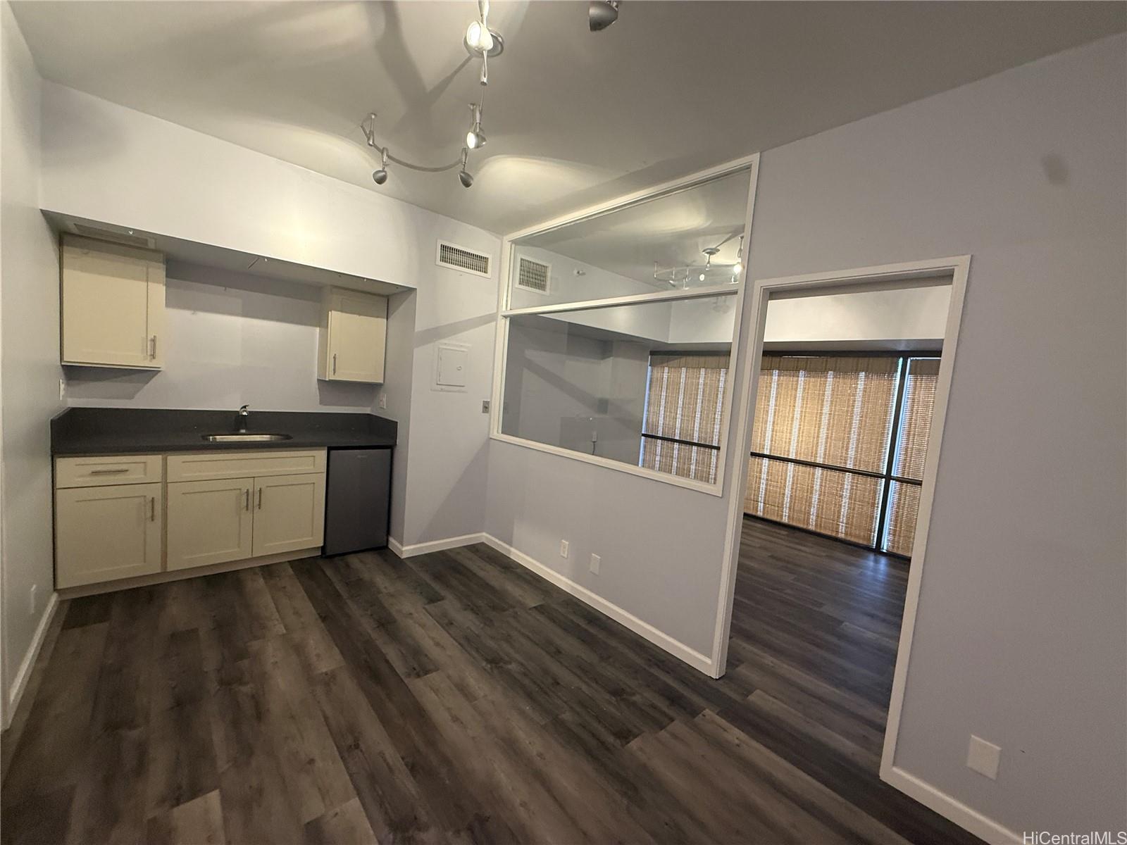 1188 Bishop Street  Unit 3212