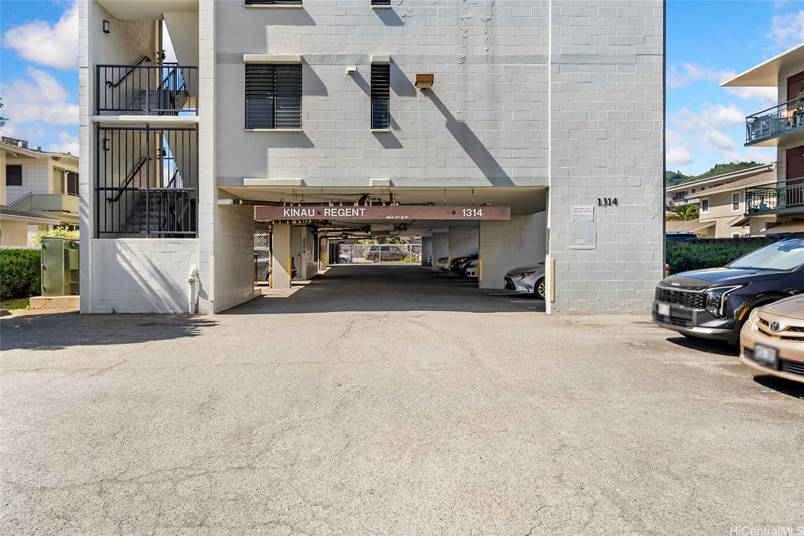 1314 Kinau Street 602