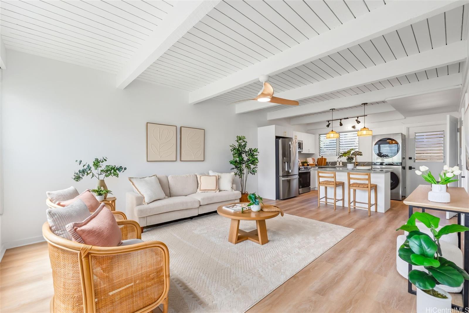 4906 Kilauea Avenue  Unit 2