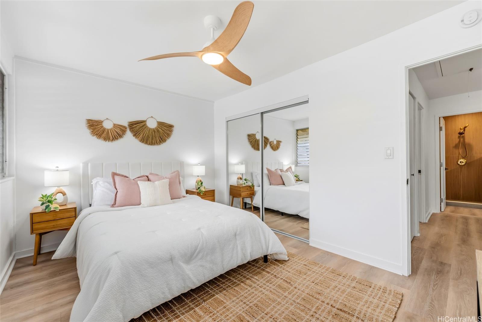 4906 Kilauea Avenue  Unit 2